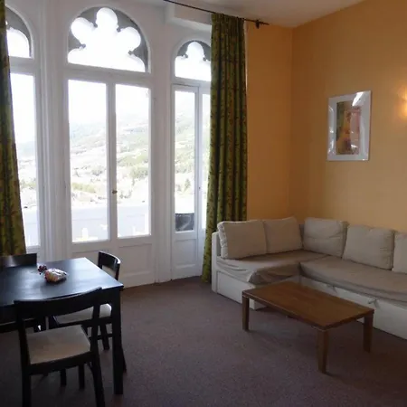 3 Pieces Avec Terrasse Et Parking A - Fr-1-804-24 Apartment