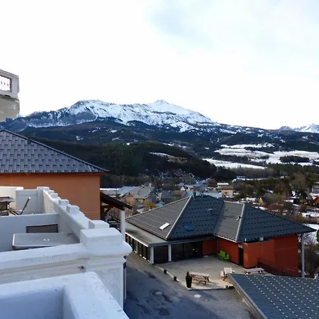 3 Pieces Avec Terrasse Et Parking A - Fr-1-804-24 Apartment Jausiers