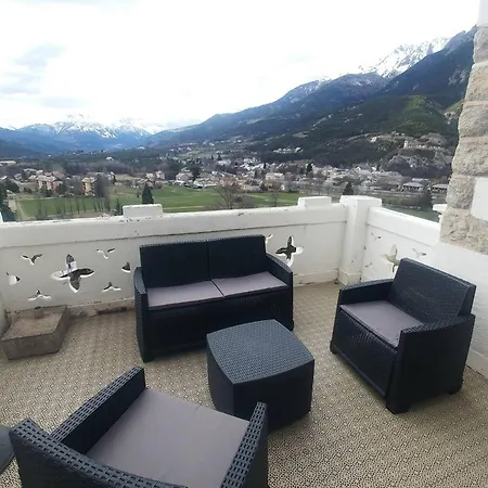 3 Pieces Avec Terrasse Et Parking A - Fr-1-804-24 Jausiers